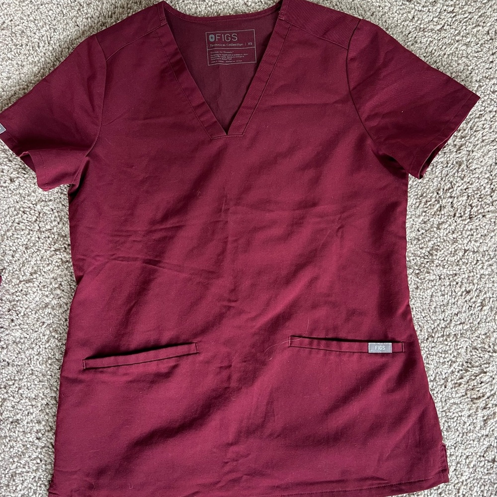 Figs Maroon Technical Collection Scrub Set - image 4